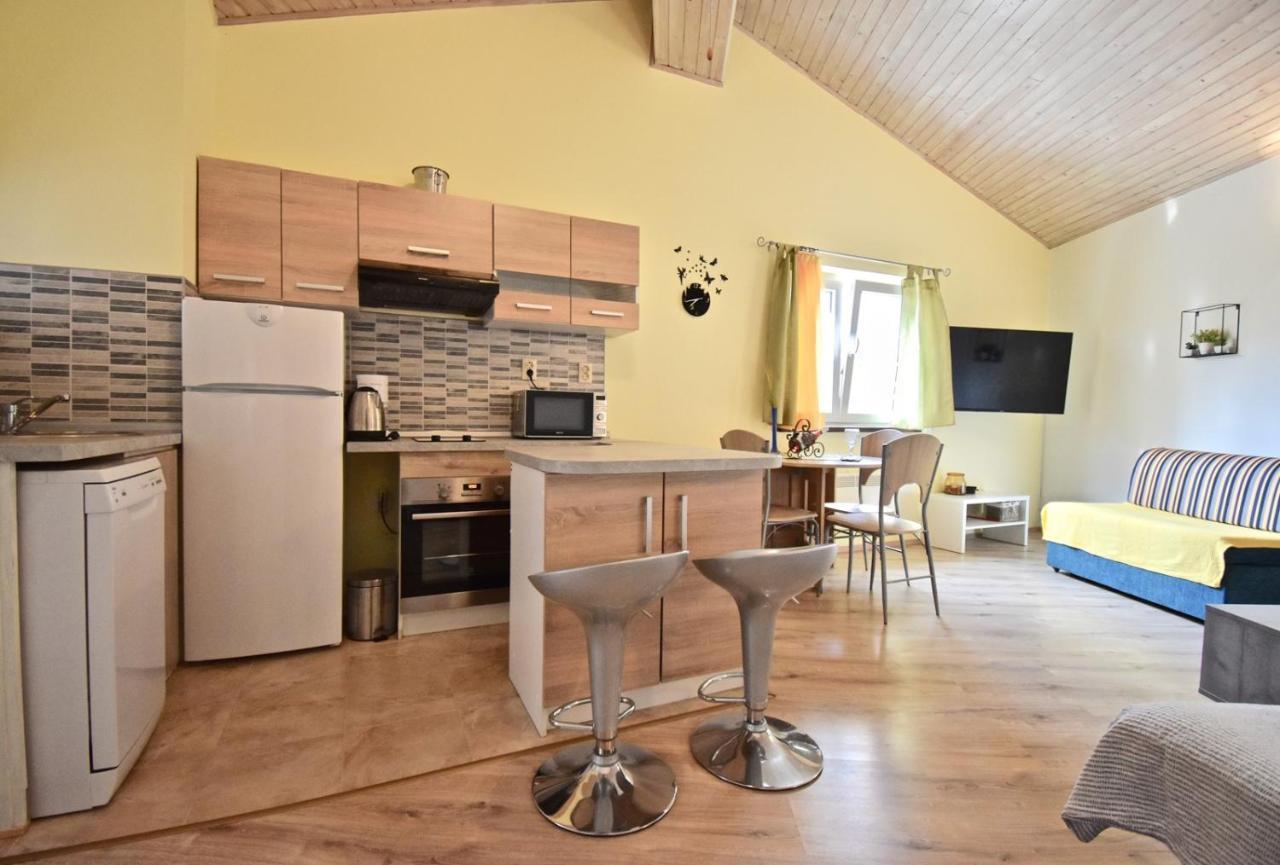 Holiday Apartments Медулин Екстериор снимка
